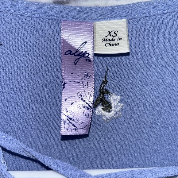 Alya Pheasant Embroidered Floral Long Sleeve Blouse Size XS - Picture 4 of 5